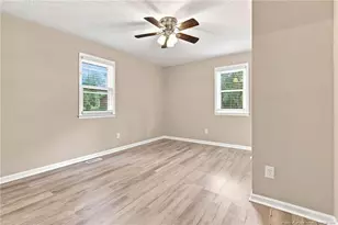604 Calhoun St, Clinton, NC 28328 - Photo 20