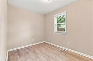 604 Calhoun St, Clinton, NC 28328 - Photo 24