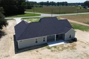 10725 Nc 130 Rd, Fairmont, NC 28340 - Photo 2