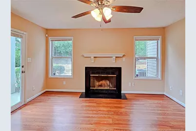 698 Bartons Landing Place #4, Fayetteville, NC 28314 - Photo 6