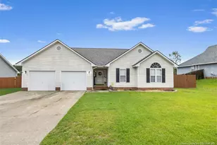 172 Walden Green Dr, Raeford, NC 28376 - Photo 2