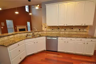 2105 Roland Glen Rd, Cary, NC 27519 - Photo 14