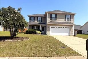 2110 Queen Elizabeth Ln, Hope Mills, NC 28348 - Photo 2