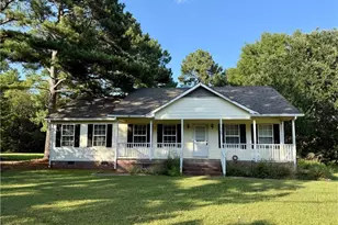 518 S Main St, Broadway, NC 27505 - Photo 1