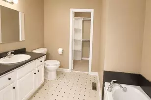 518 S Main St, Broadway, NC 27505 - Photo 20