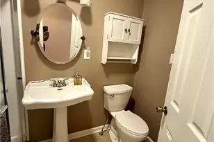 518 S Main St, Broadway, NC 27505 - Photo 16