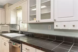 308 Valley Rd, Fayetteville, NC 28305 - Photo 12
