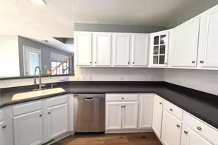 2917 Franzia Dr, Fayetteville, NC 28306 - Photo 14