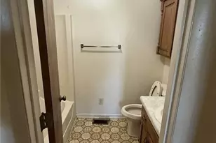 1952 Bee Gee Rd, Lumberton, NC 28358 - Photo 8