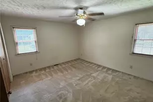 1952 Bee Gee Rd, Lumberton, NC 28358 - Photo 16