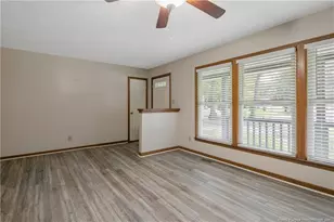 310 Broomfield Ct, Fayetteville, NC 28311 - Photo 6