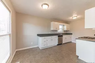 6817 Marlowe Dr, Fayetteville, NC 28314 - Photo 8