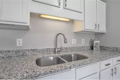 806 S Buckeye Drive, Raeford, NC 28376 - Photo 14