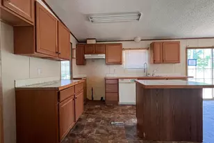 401 Nubbin Ridge Ln, Carthage, NC 28394 - Photo 4