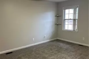 7670 Beverly Dr, Fayetteville, NC 28314 - Photo 14