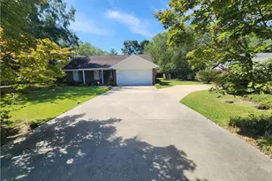 191 Drew St, Raeford, NC 28376 - Photo 2