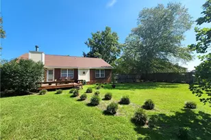 191 Drew St, Raeford, NC 28376 - Photo 12