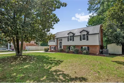 3614 Lakeshore Drive, Hope Mills, NC 28348 - Photo 2