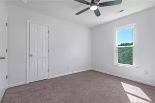 6539 Jacobs Creek Cir, Fayetteville, NC 28306 - Photo 14