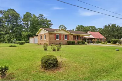 290 Nealy Avenue, Lumberton, NC 28360 - Photo 4