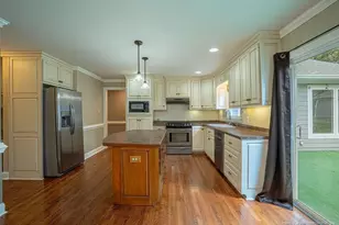 4117 Vann Dr, Lumberton, NC 28358 - Photo 10