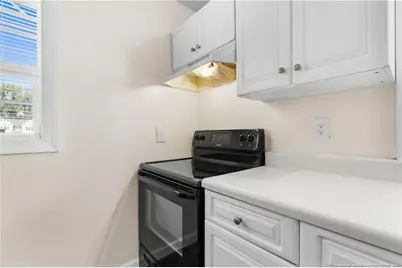219 W Brocklyn Street, Benson, NC 27504 - Photo 8
