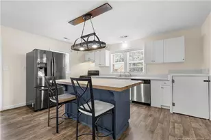 219 W Brocklyn St, Benson, NC 27504 - Photo 6