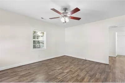 219 W Brocklyn Street, Benson, NC 27504 - Photo 2