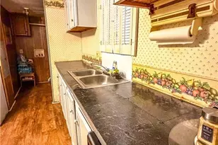 427 Lark Ave, Lumberton, NC 28358 - Photo 16