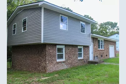 2406 W Brinkley Drive, Spring Lake, NC 28390 - Photo 4