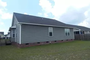 2233 Cliff Swallow Drive, Fayetteville, NC 28306 - Photo 2