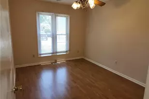 4516 Bac Ct, Fayetteville, NC 28303 - Photo 8