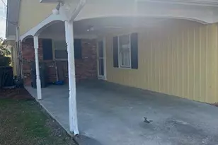 203 W 30th St, Lumberton, NC 28358 - Photo 2