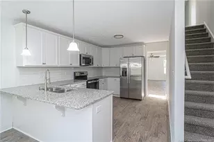 907 Rochester Dr, Fayetteville, NC 28305 - Photo 14
