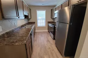 1700 E 7th St, Lumberton, NC 28358 - Photo 4