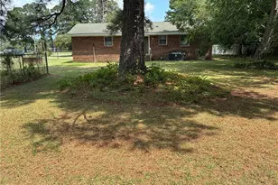 501 Rosewood Dr, Fairmont, NC 28340 - Photo 8