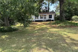 501 Rosewood Dr, Fairmont, NC 28340 - Photo 10