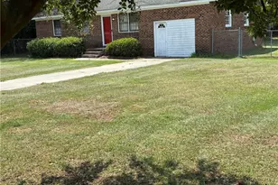 501 Rosewood Dr, Fairmont, NC 28340 - Photo 4