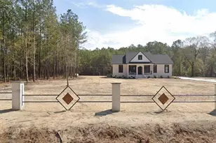 1074 Buies Mill Rd, Red Springs, NC 28377 - Photo 2