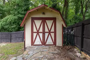 945 Kennesaw Dr, Fayetteville, NC 28314 - Photo 36