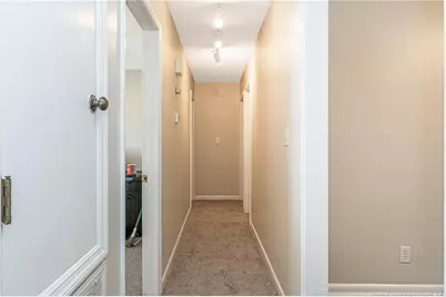 945 Kennesaw Drive, Fayetteville, NC 28314 - Photo 16