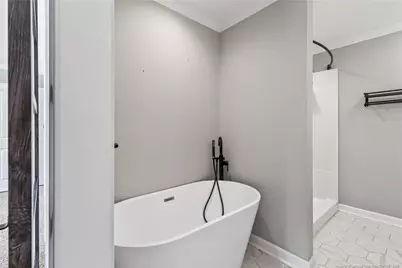 30261 East Lake Drive, Wagram, NC 28396 - Photo 32