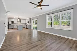 30261 East Lake Dr, Wagram, NC 28396 - Photo 14