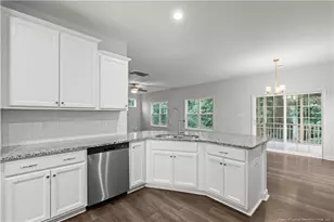 4616 Scenic Pines Dr, Hope Mills, NC 28348 - Photo 4
