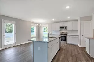 25 W Emily Gardens Rd, Selma, NC 27576 - Photo 8