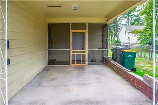 5762 Dove Dr, Hope Mills, NC 28348 - Photo 4