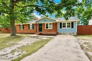 5934 Braxton Rd, Hope Mills, NC 28348 - Photo 1
