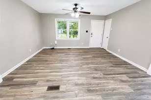 5934 Braxton Rd, Hope Mills, NC 28348 - Photo 6