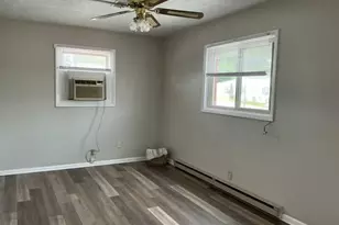 718 N Main St, Spring Lake, NC 28390 - Photo 2