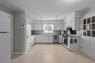 630 Bedford Road, Fayetteville, NC 28303 - Photo 6